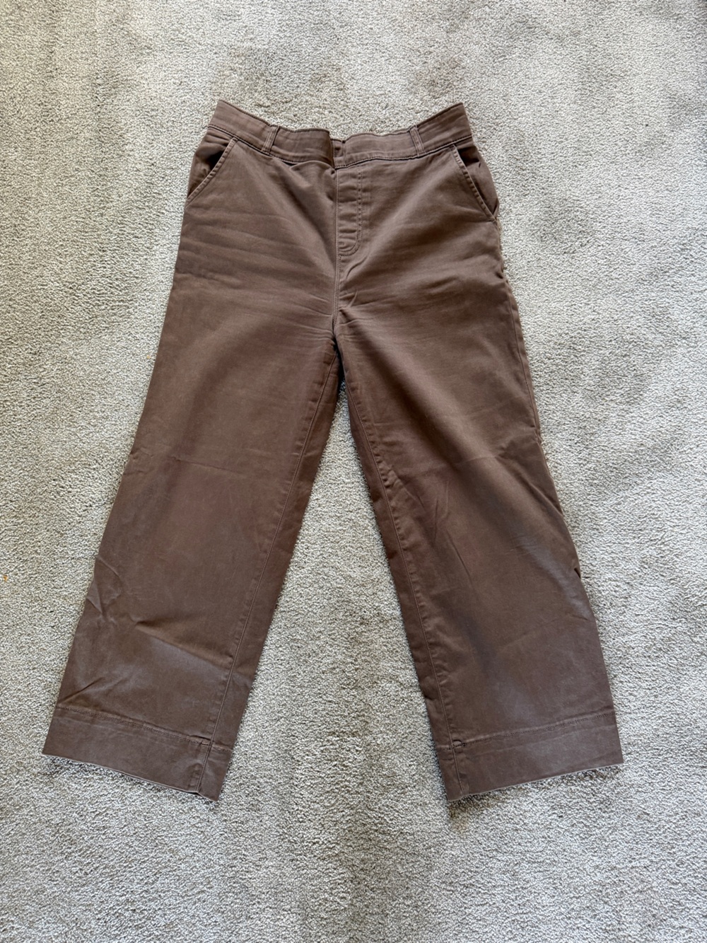 Women's Cropped Straight-Leg Pants in Brown